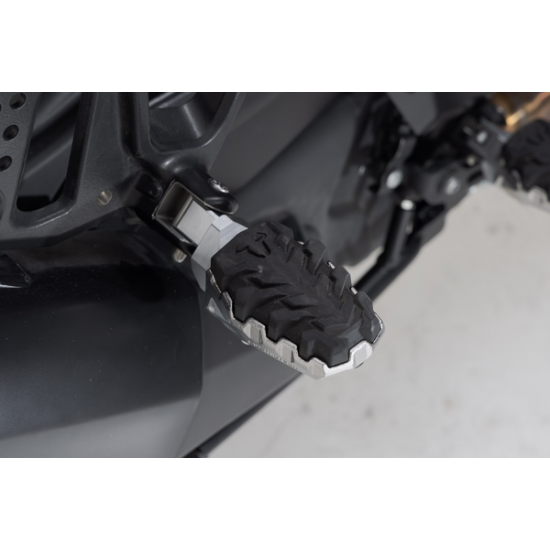 Evolution Footrest EVO PILLION FOOTREST KIT