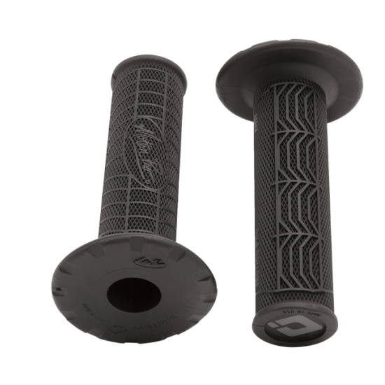 DirtControl™ II Grips GRIPS DIRTCONT 2 BLACK